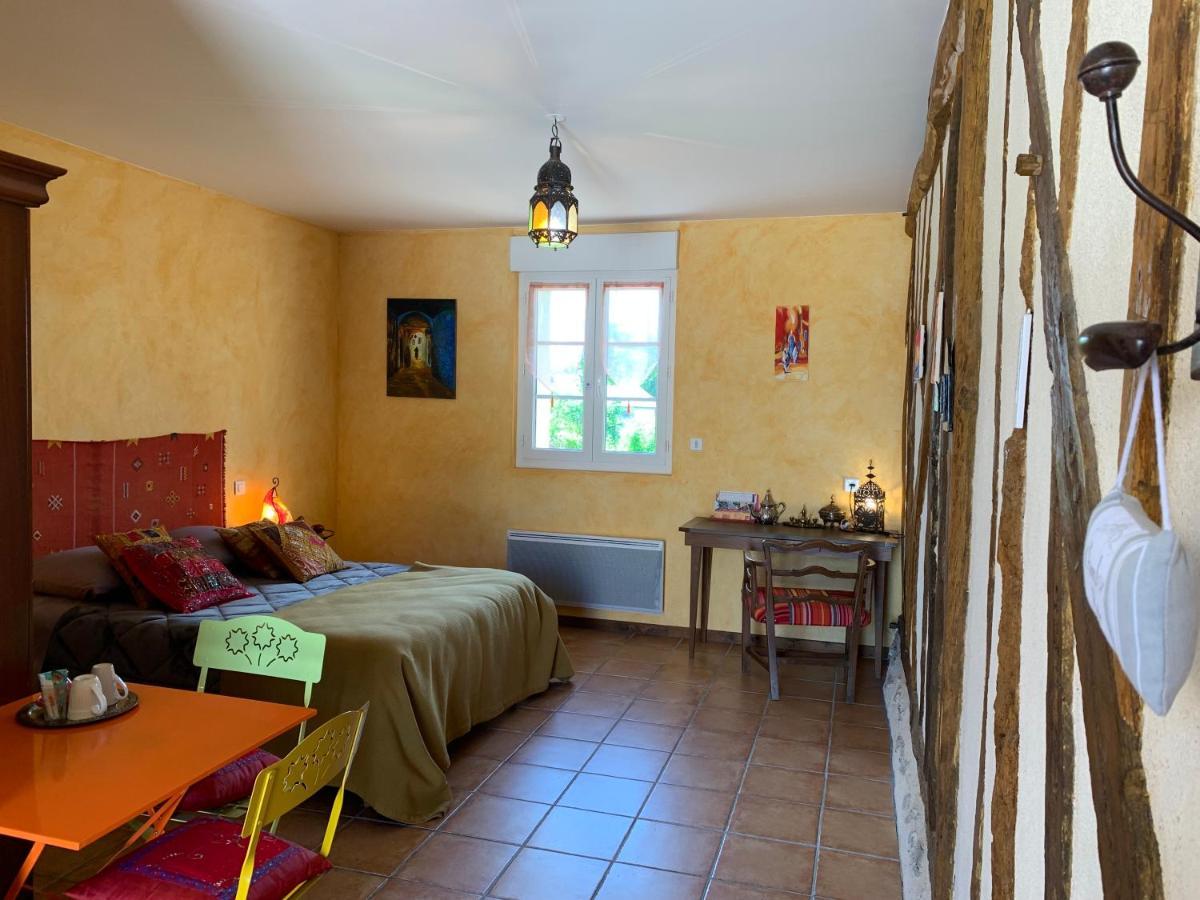 Bed and Breakfast Les Logis Du Breuil Marchéville Esterno foto