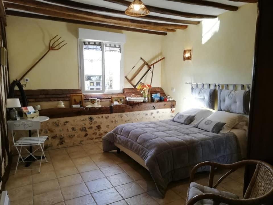 Bed and Breakfast Les Logis Du Breuil Marchéville Esterno foto
