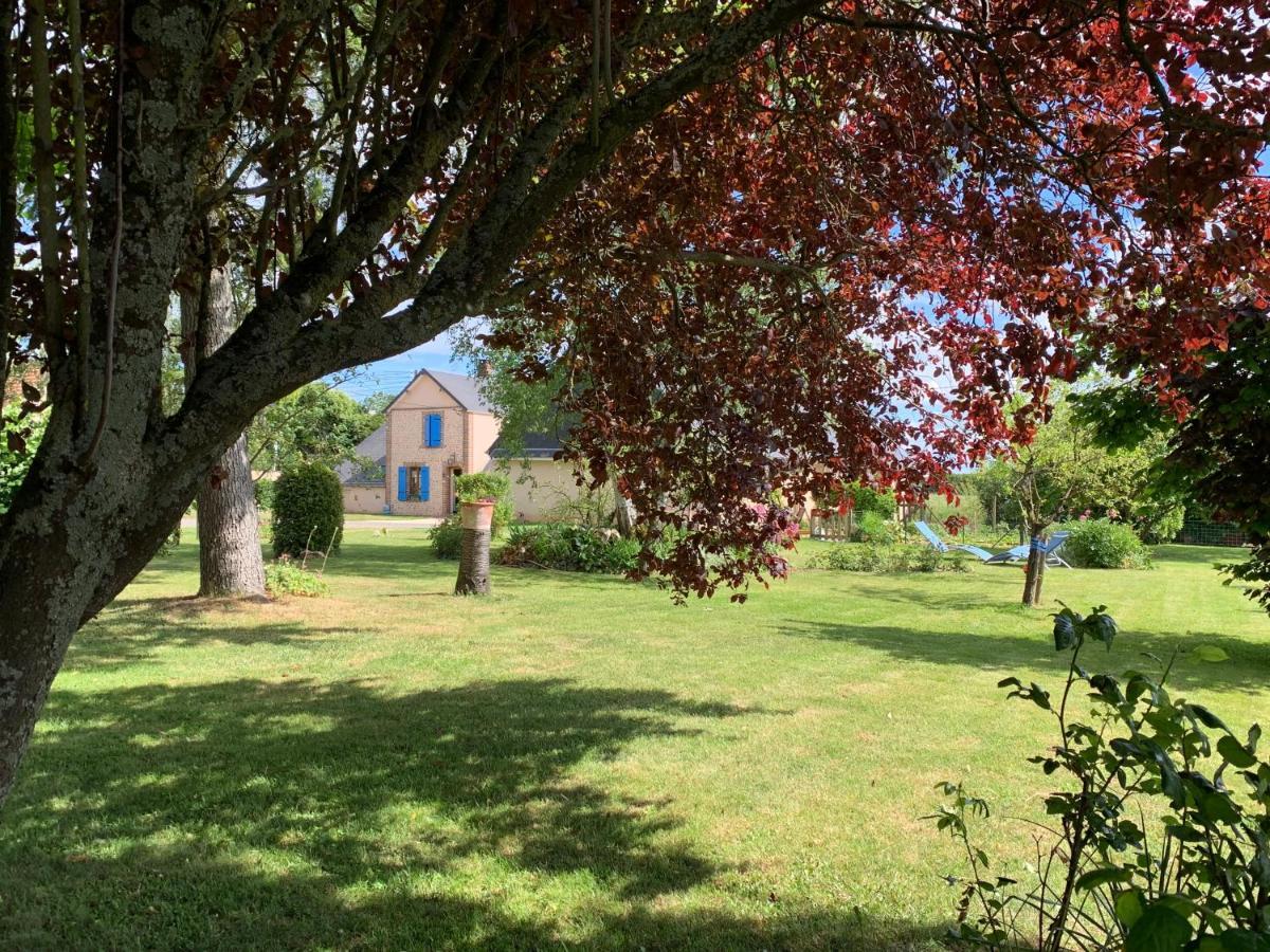 Bed and Breakfast Les Logis Du Breuil Marchéville Esterno foto