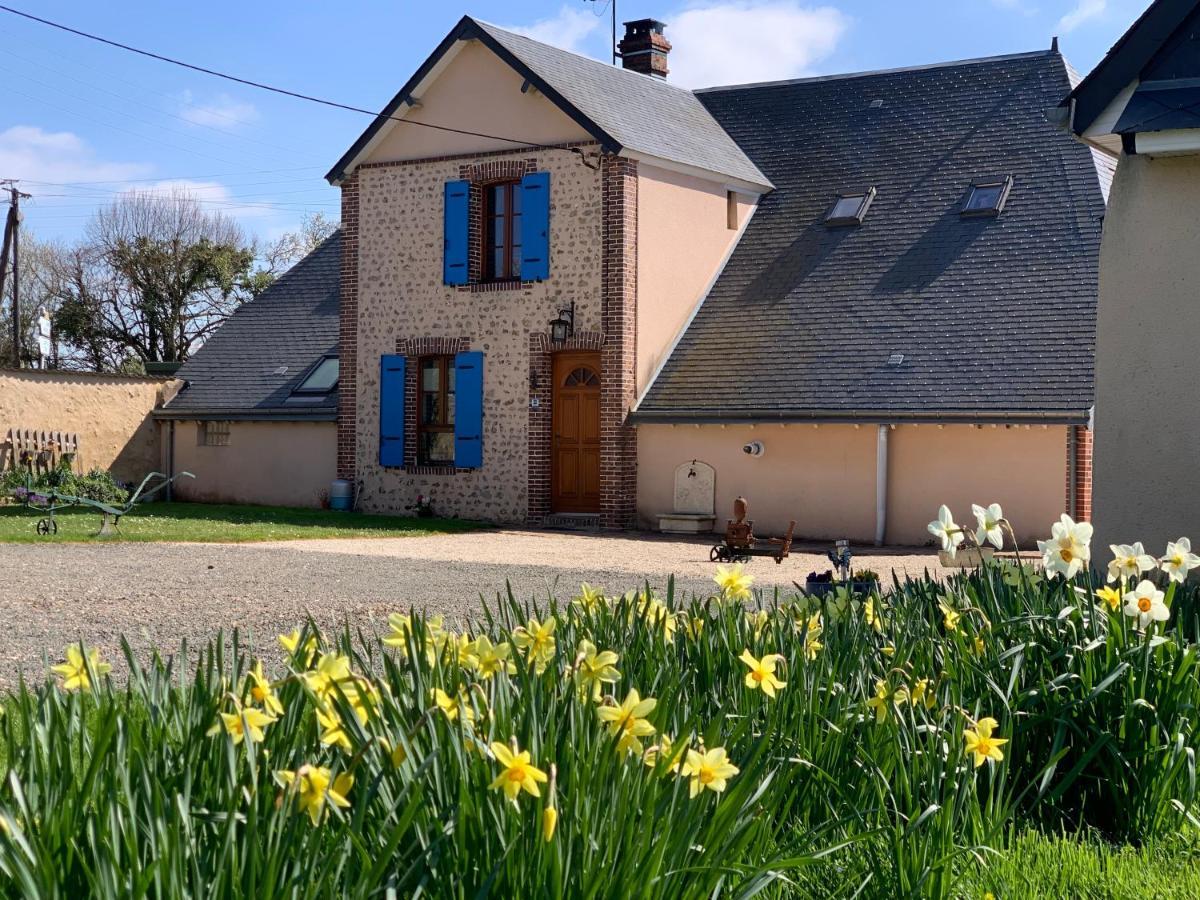 Bed and Breakfast Les Logis Du Breuil Marchéville Esterno foto
