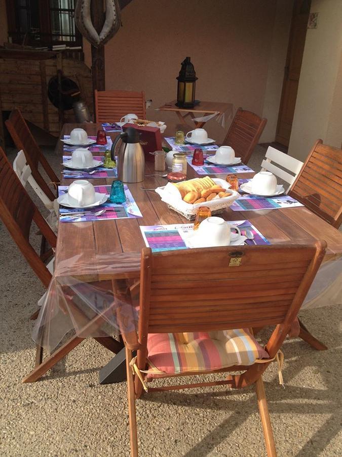 Bed and Breakfast Les Logis Du Breuil Marchéville Esterno foto