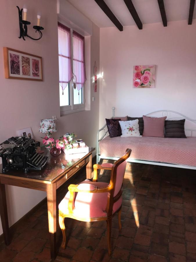 Bed and Breakfast Les Logis Du Breuil Marchéville Esterno foto